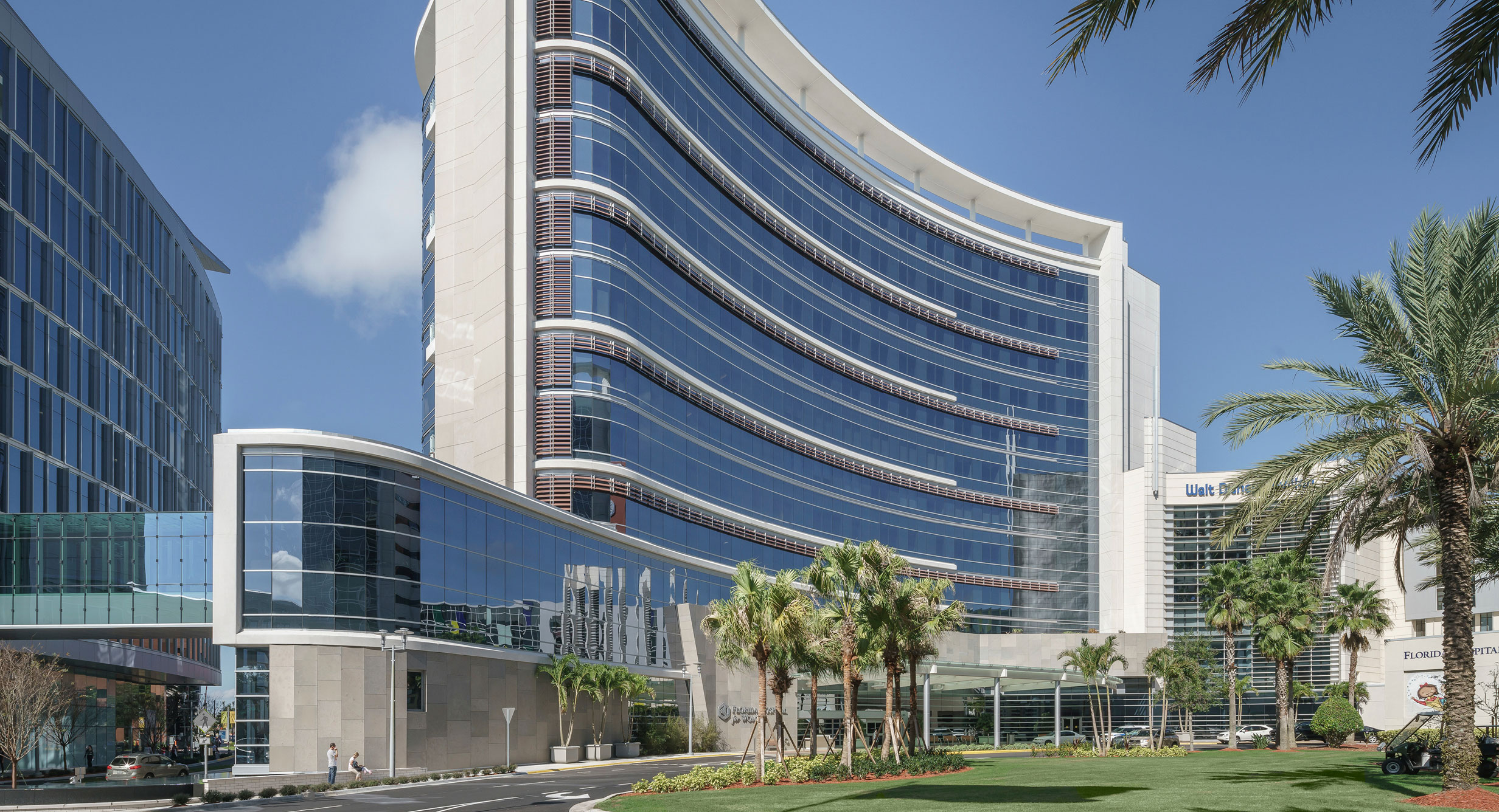HKS-Designed AdventHealth Hospital for Women Offers First-Time Specialty Services